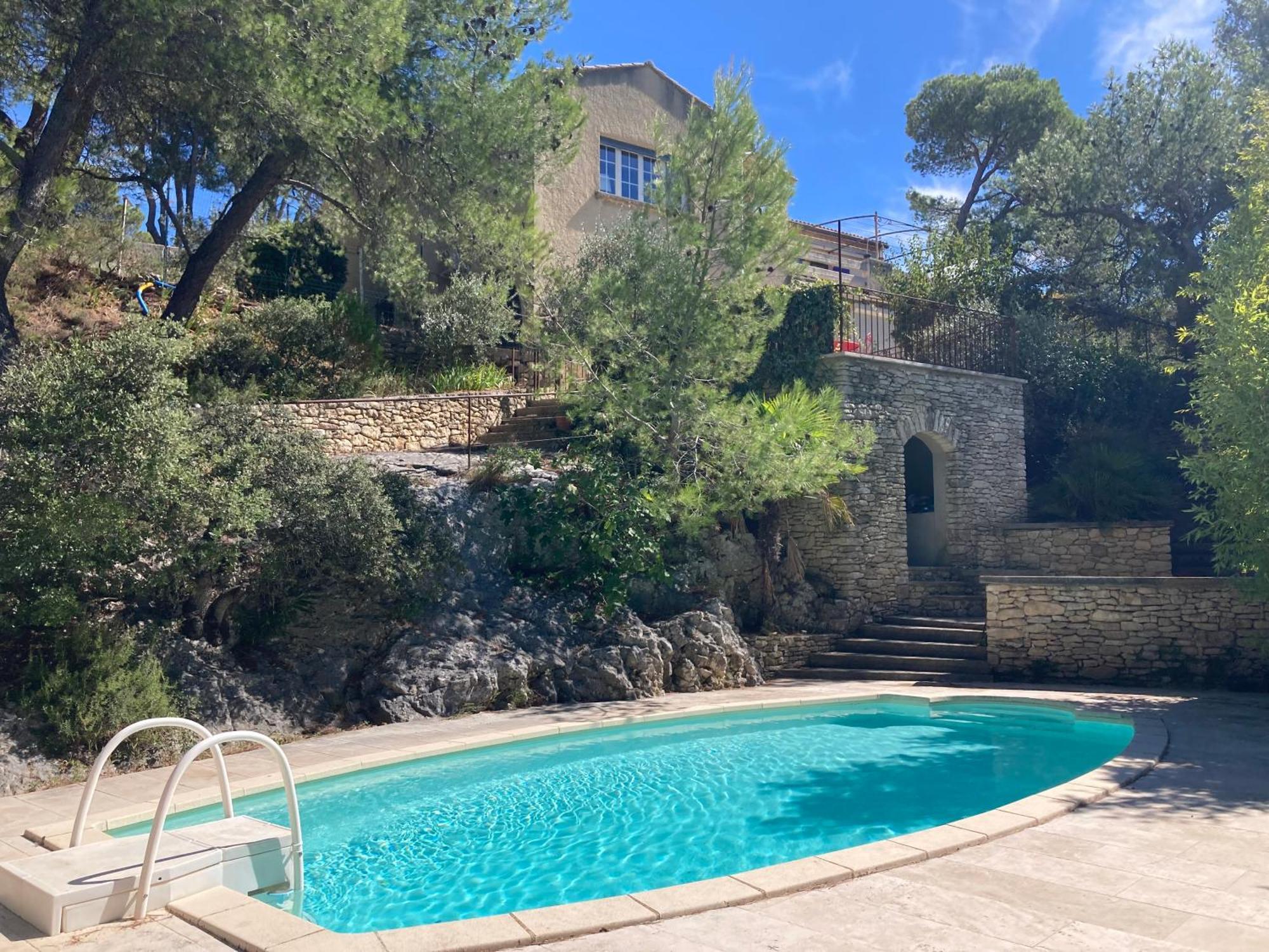 Le Gite Sous Les Pins Les Taillades Exterior foto